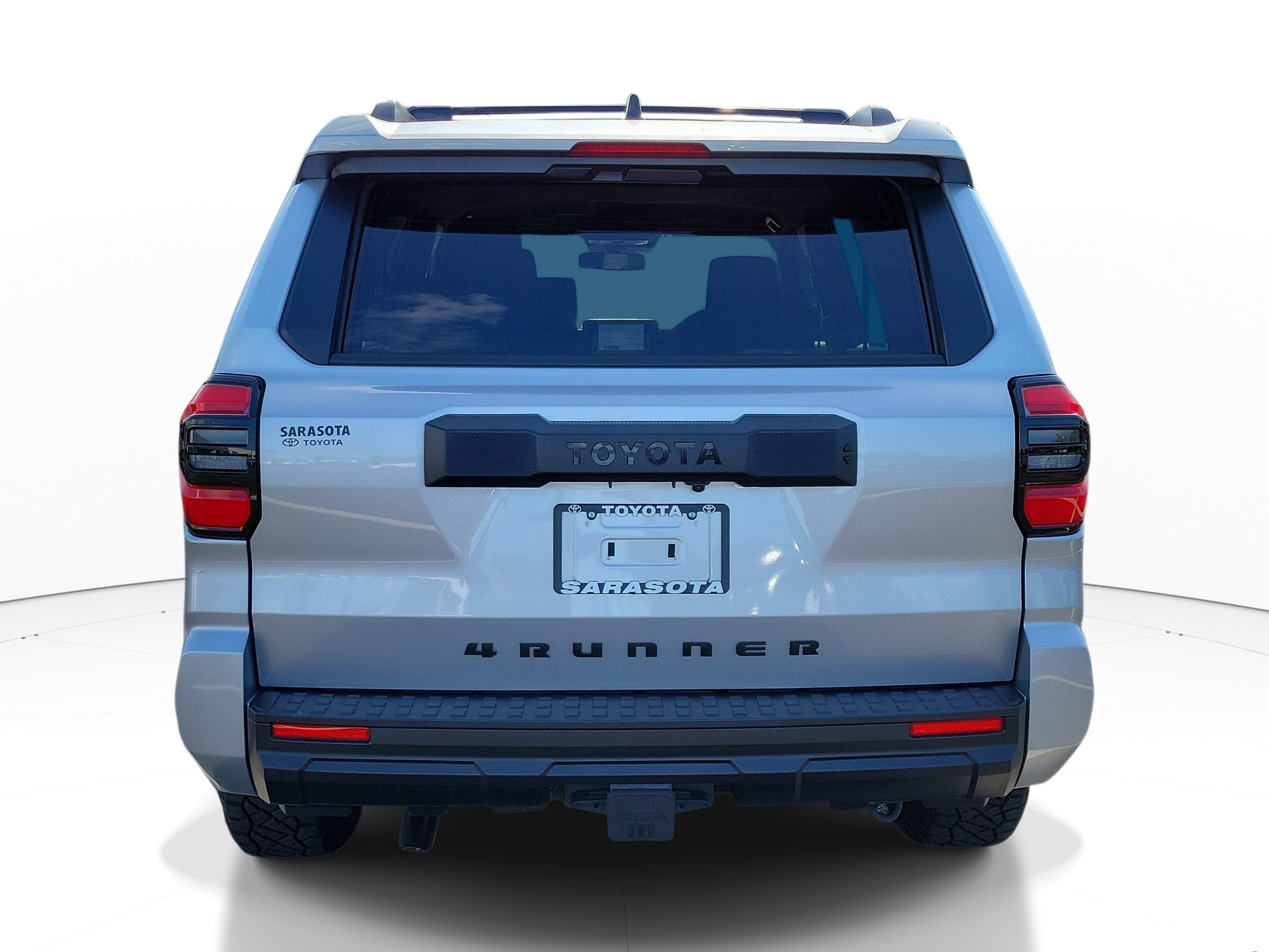 Used 2025 Toyota 4Runner SR5 AWD/4WD image 5