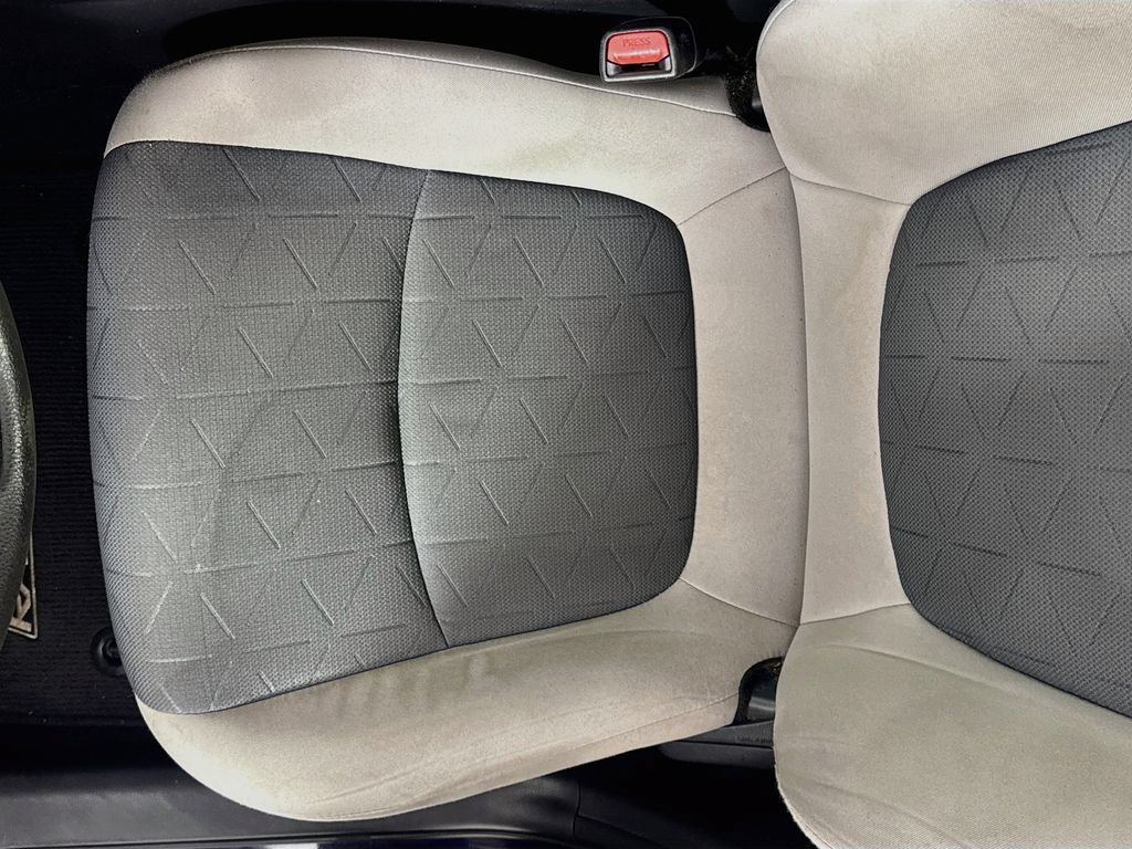 Used 2019 Toyota RAV4 XLE FWD image 20
