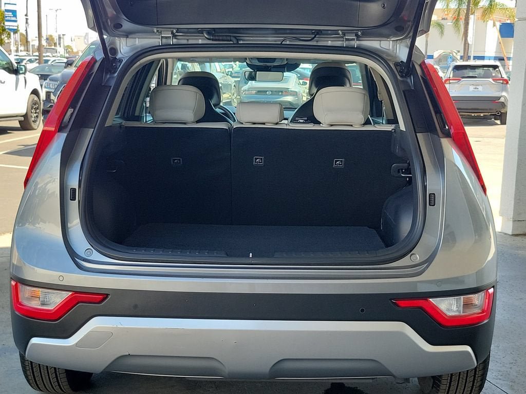 Used 2024 Kia Niro EX FWD image 9