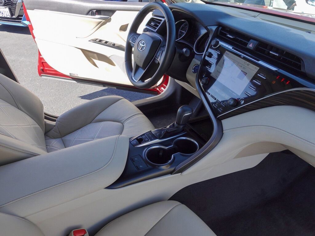 Certified 2018 Toyota Camry XLE w/ Audio Package image 15