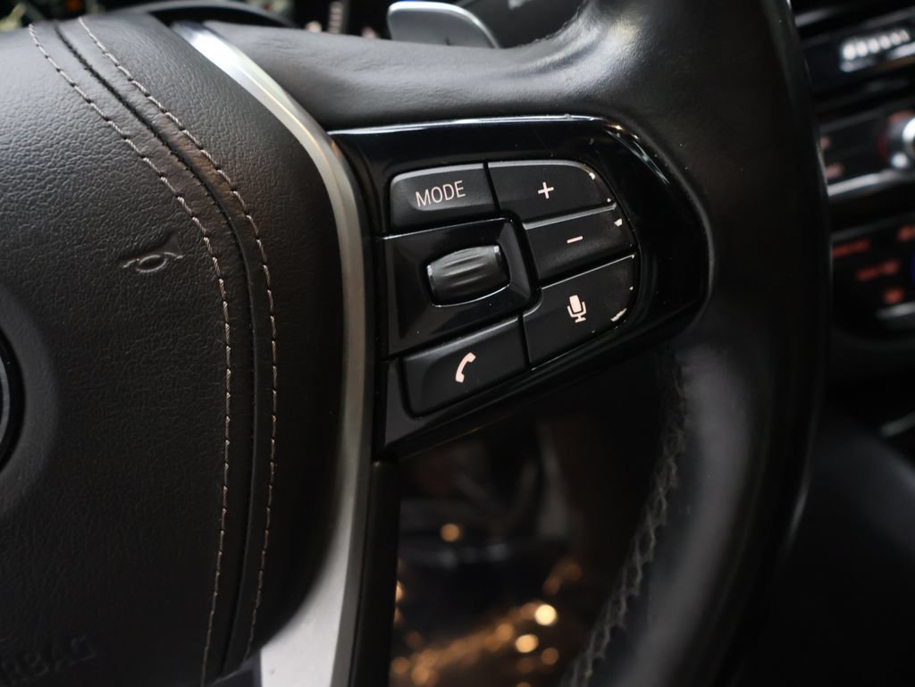 Used 2018 BMW 540i RWD image 19