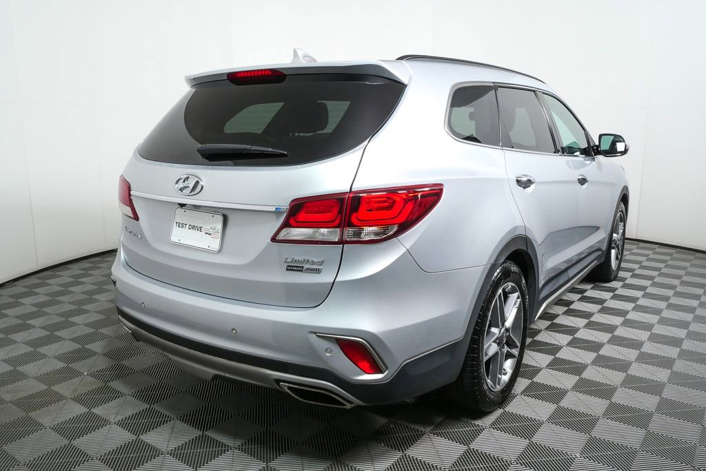 Used 2017 Hyundai Santa Fe Limited image 6