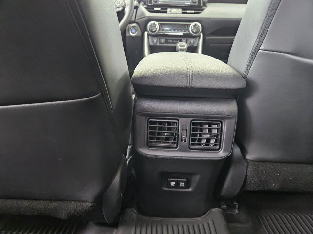 Used 2021 Toyota RAV4 XLE Premium AWD/4WD image 21