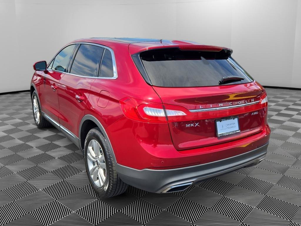Used 2018 Lincoln MKX Select w/ Select Plus Package AWD/4WD image 5