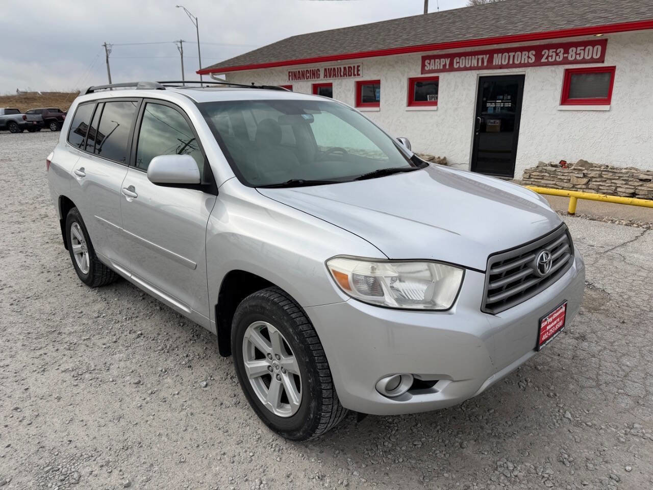 Used 2010 Toyota Highlander SE image 1