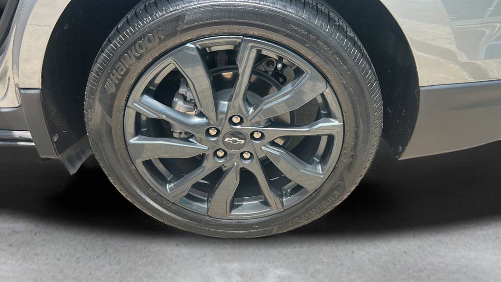 Used 2023 Chevrolet Equinox RS w/ RS Leather Package FWD image 14