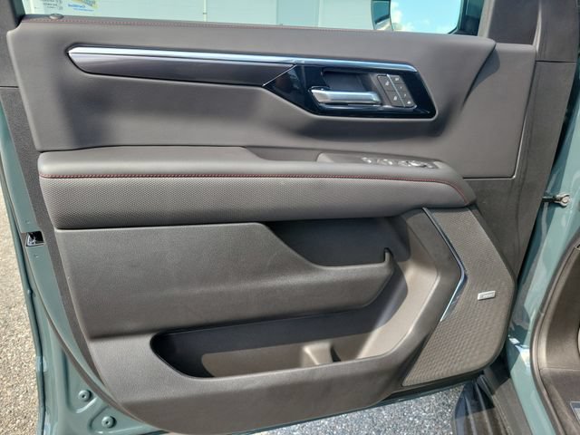 Used 2026 Chevrolet Suburban RST w/ Comfort Package RWD image 20