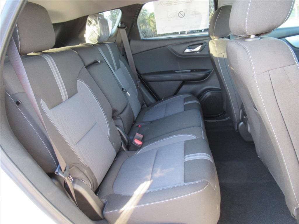 New 2025 Chevrolet Blazer LT FWD image 25