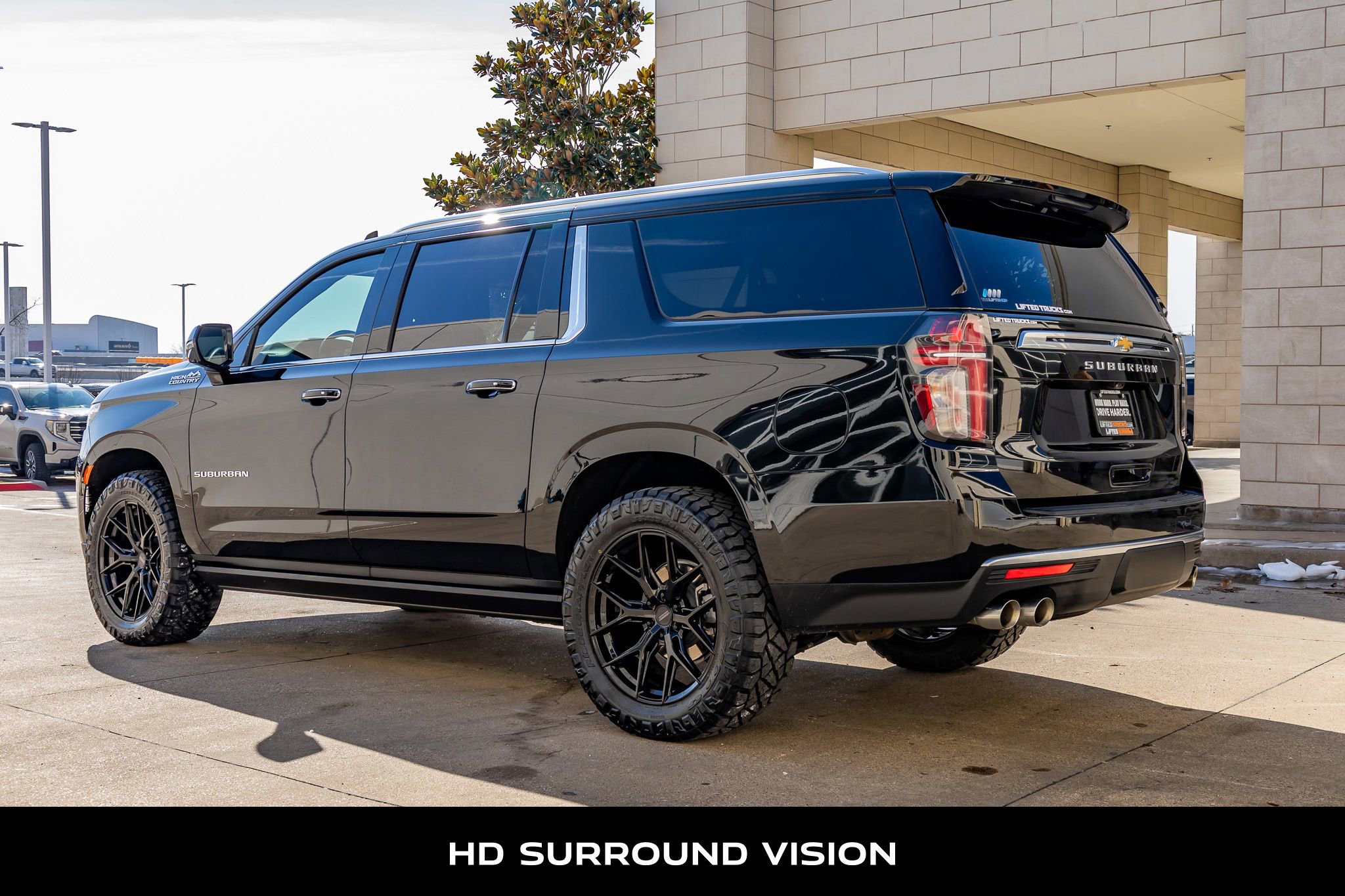 Used 2024 Chevrolet Suburban High Country image 7