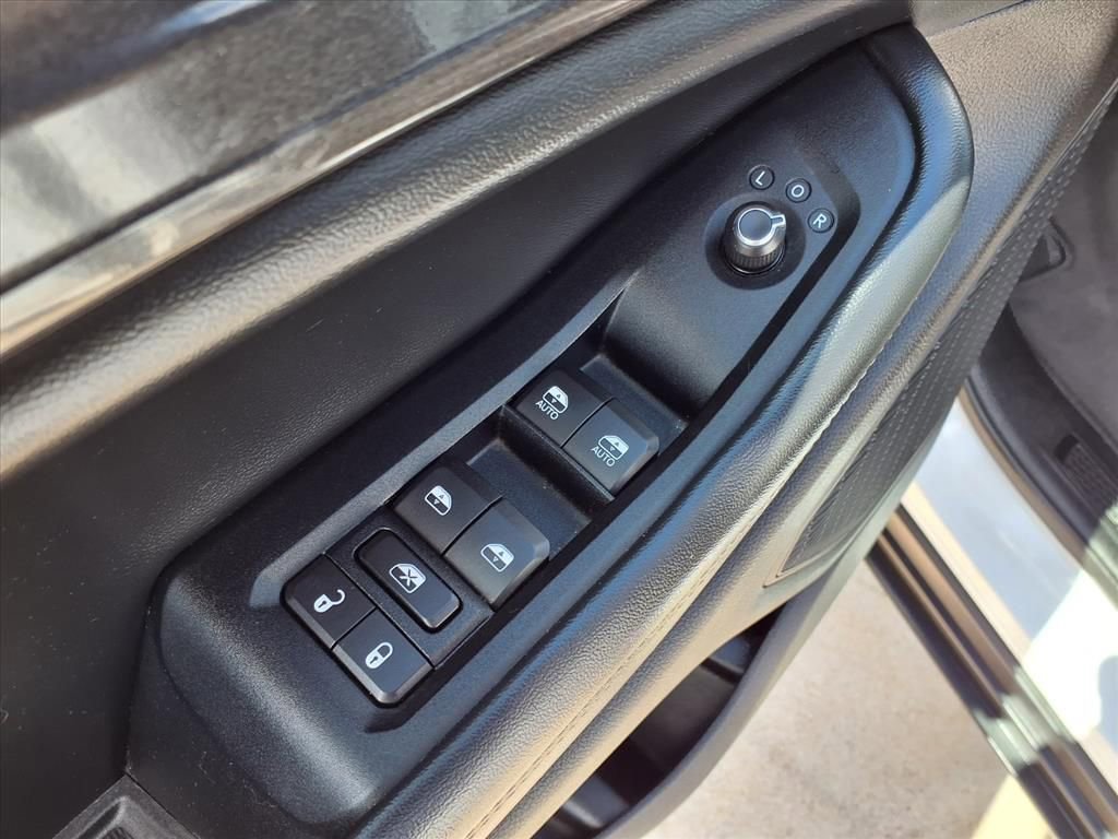 Used 2023 Jeep Grand Cherokee Altitude AWD/4WD image 23