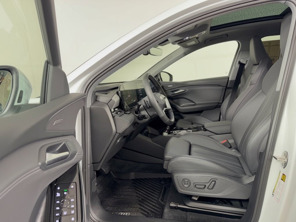Certified 2025 Audi Q6 e-tron Premium Plus w/ Premium Plus AWD/4WD image 5