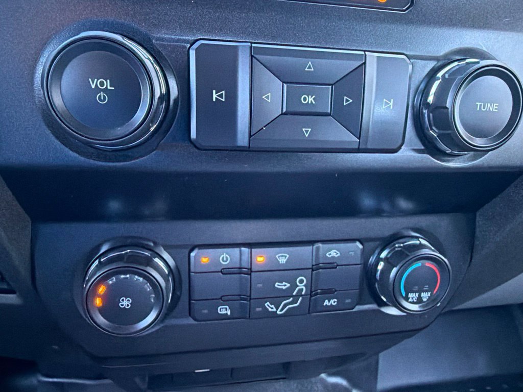 Used 2019 Ford F250 XL w/ Power Equipment Group AWD/4WD image 18
