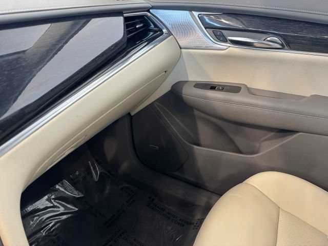 Used 2020 Cadillac XT6 Premium Luxury AWD/4WD image 30