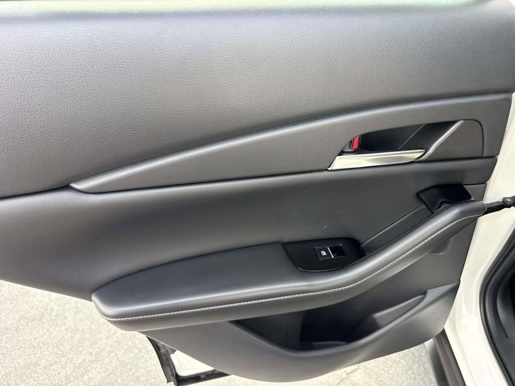 Certified 2025 MAZDA CX-30 AWD 2.5 S w/ Preferred Package image 10