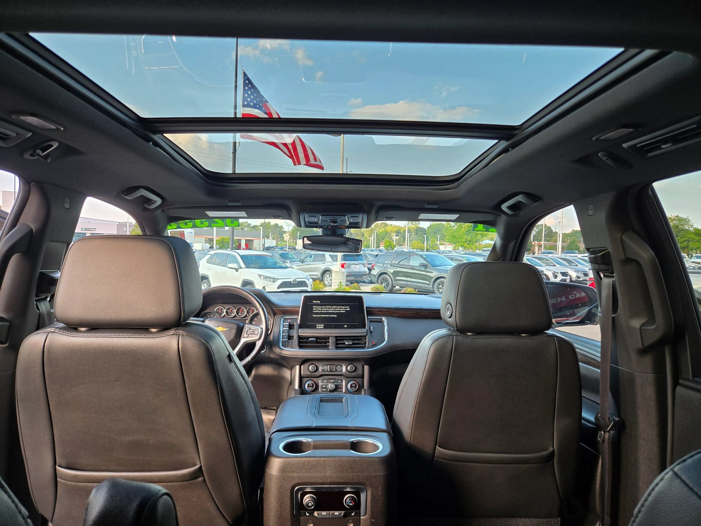 Used 2021 Chevrolet Tahoe LT w/ LT Signature Plus Package AWD/4WD image 15