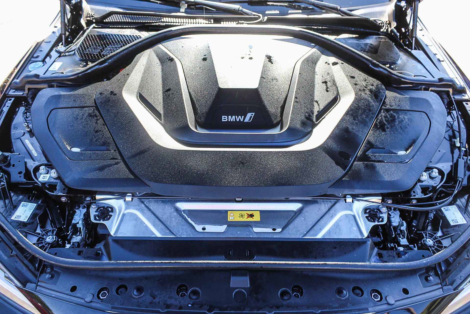 Certified 2025 BMW i4 eDrive40 w/ M Sport Package image 27