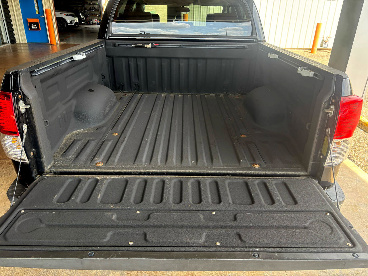 Used 2013 Toyota Tundra Platinum image 26