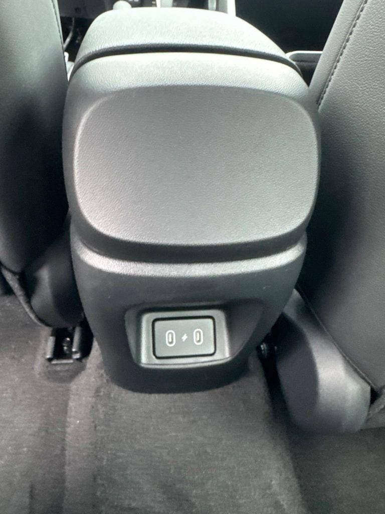 New 2026 Hyundai Elantra SEL Sport FWD image 23