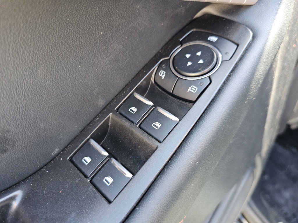 Used 2025 Ford Explorer ST-Line AWD/4WD image 28