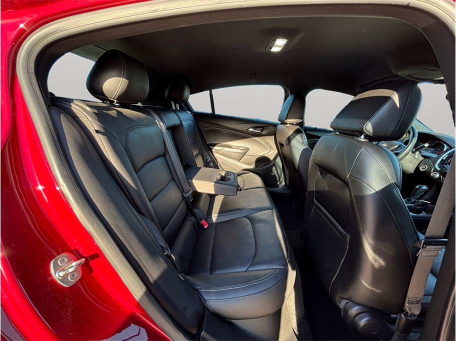 Used 2018 Chevrolet Cruze Premier w/ RS Package image 31