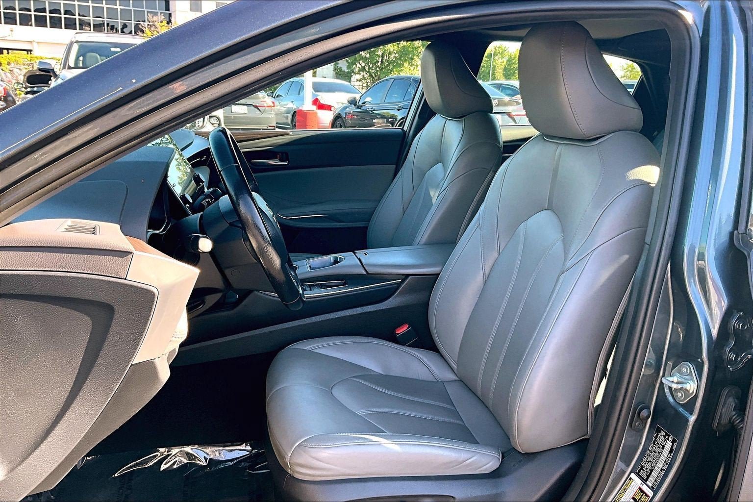 Used 2019 Toyota Avalon XLE w/ Moonroof Package FWD image 24