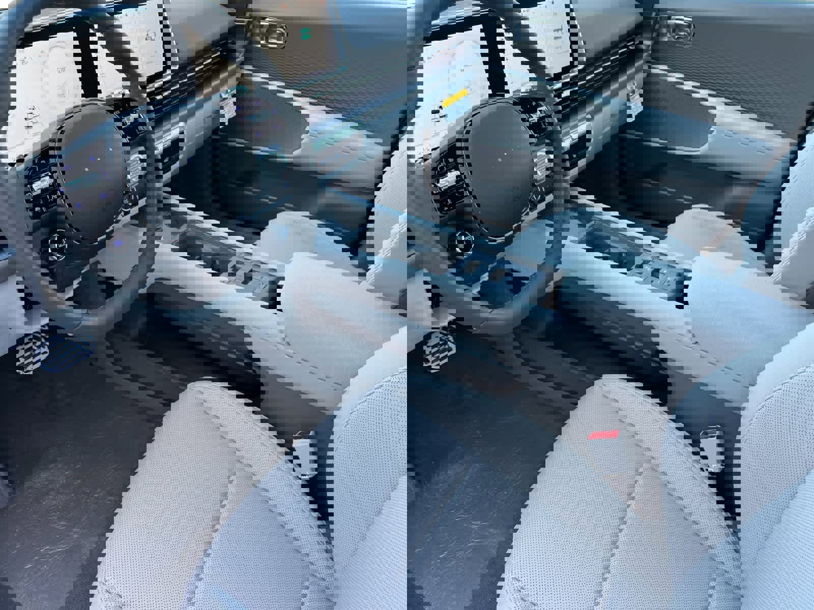 New 2025 Hyundai Ioniq 6 Limited image 11