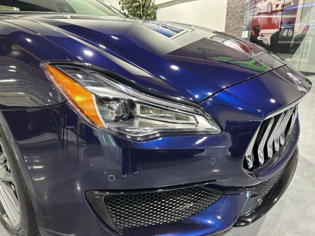 Used 2018 Maserati Quattroporte S GranSport RWD image 17