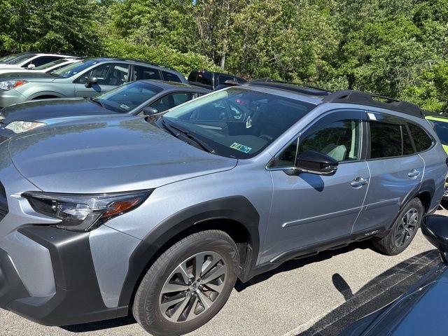 Certified 2025 Subaru Outback Premium AWD/4WD image 3