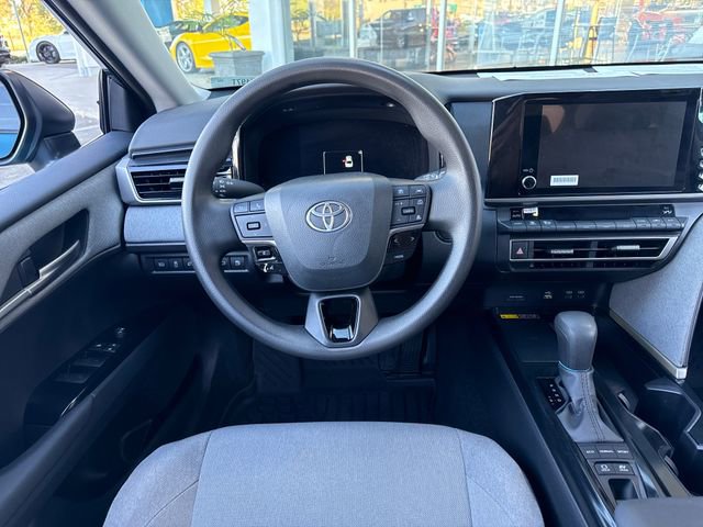 Used 2025 Toyota Camry LE w/ Convenience Package image 13
