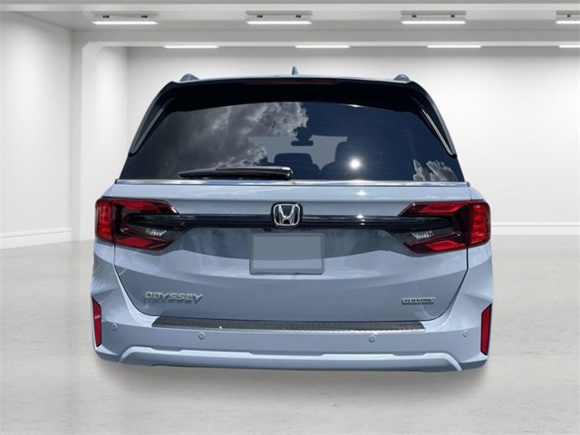 New 2026 Honda Odyssey Touring image 4