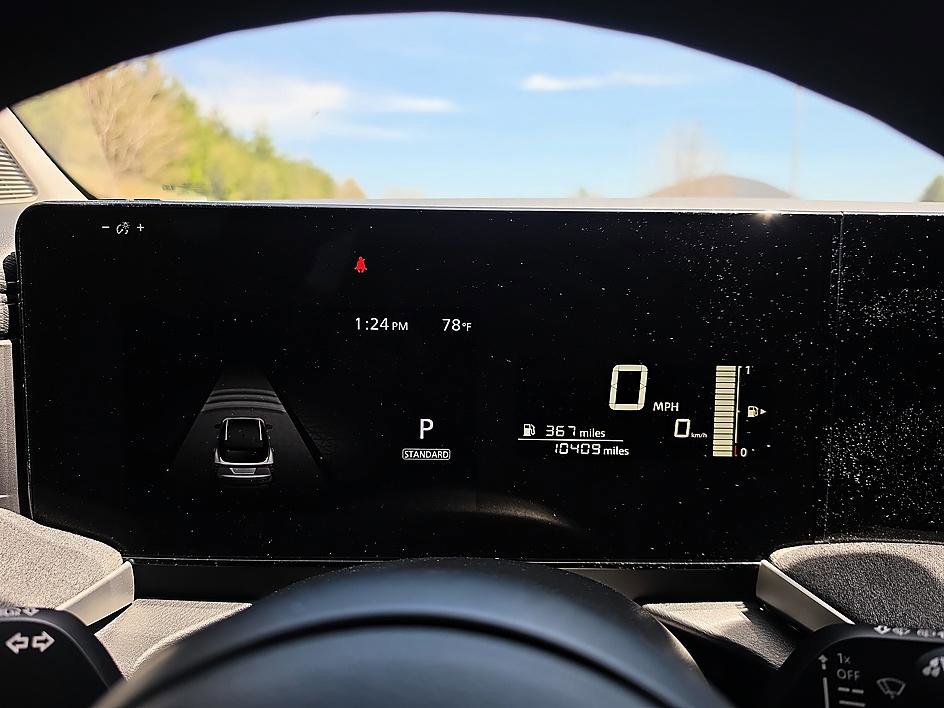 Used 2025 Nissan Kicks SV image 14