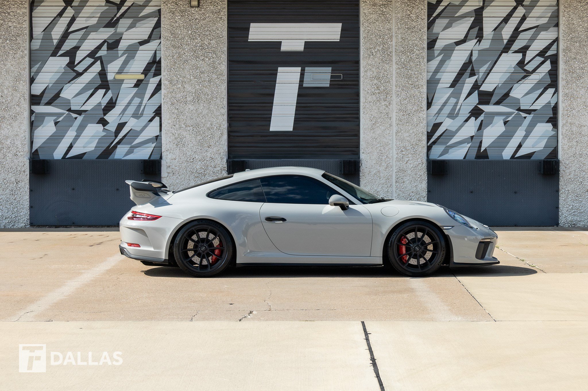 Used 2018 Porsche 911 GT3 RWD image 17