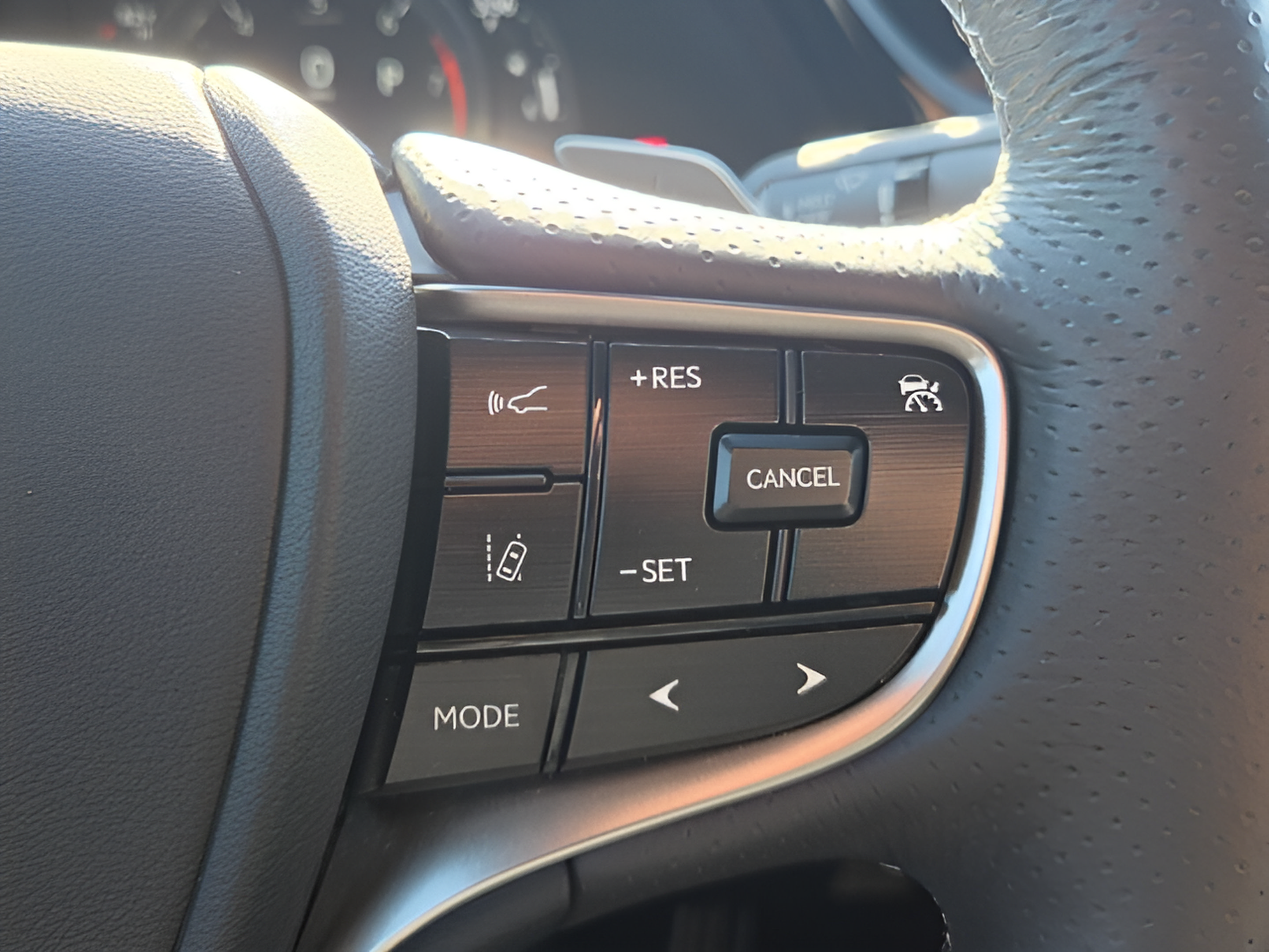 Used 2024 Lexus ES 350 F Sport w/ Accessory Package (Z2) FWD image 30