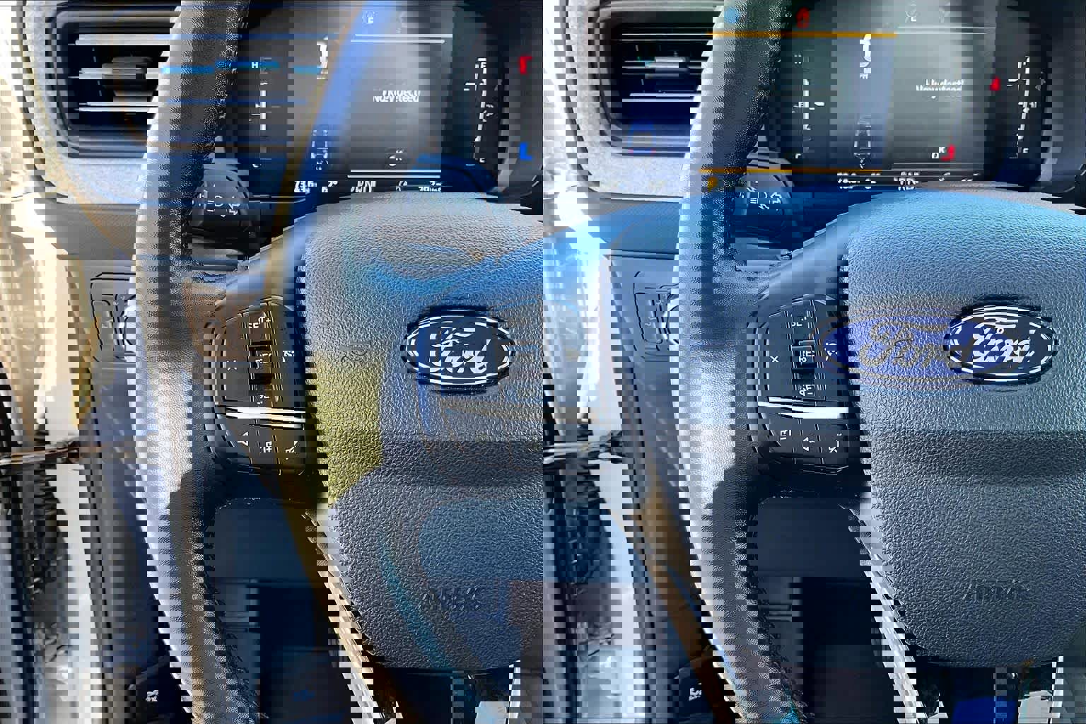 Used 2025 Ford Maverick XLT w/ XLT Luxury Package image 44