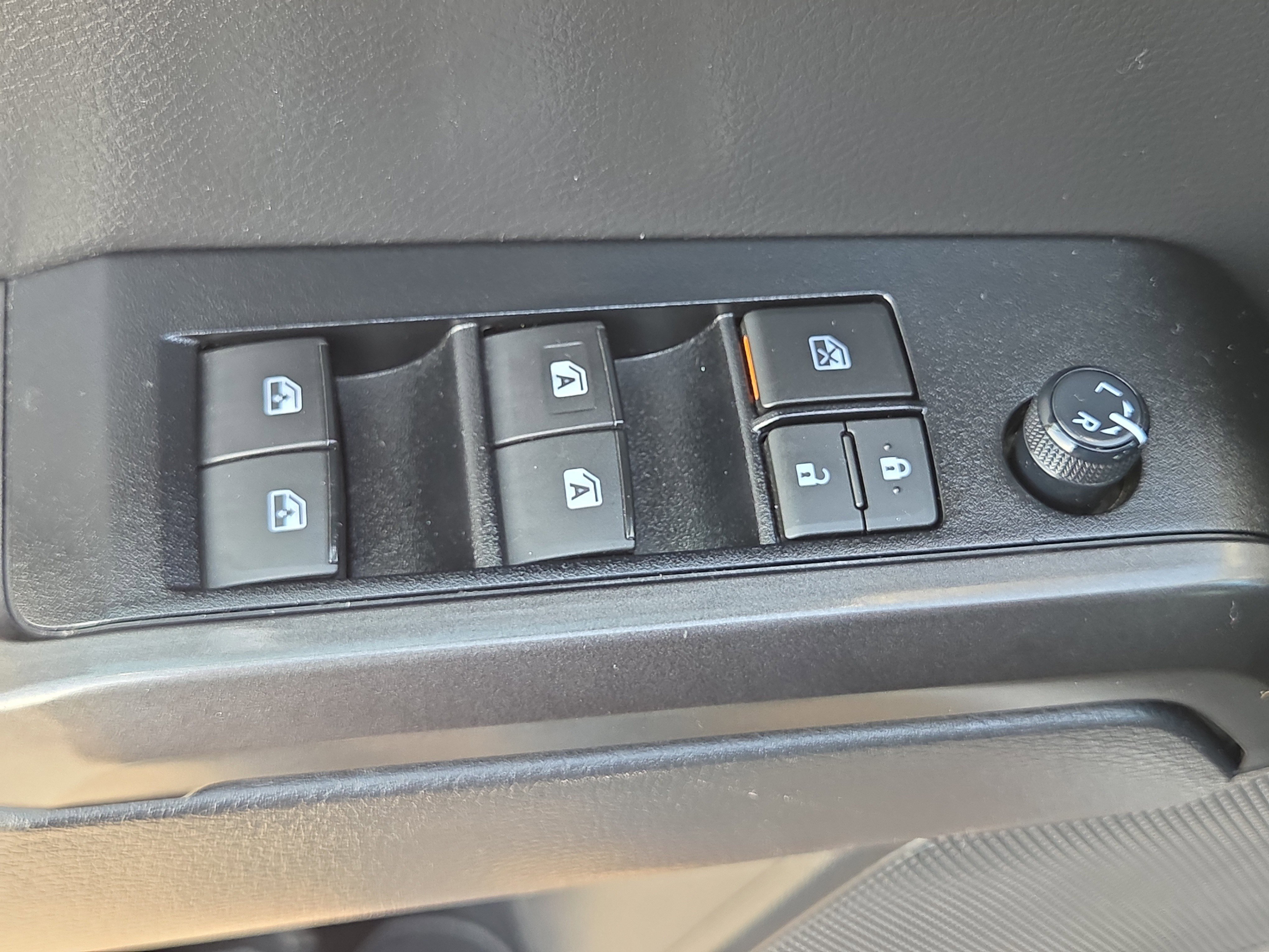 Certified 2023 Toyota Tacoma TRD Off-Road image 30