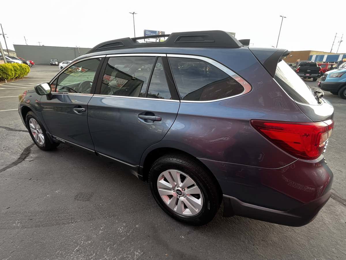 Used 2018 Subaru Outback 2.5i Premium AWD/4WD image 7