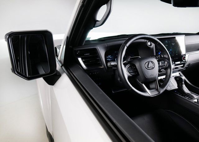 Used 2025 Lexus GX 550 550 Premium+ image 24