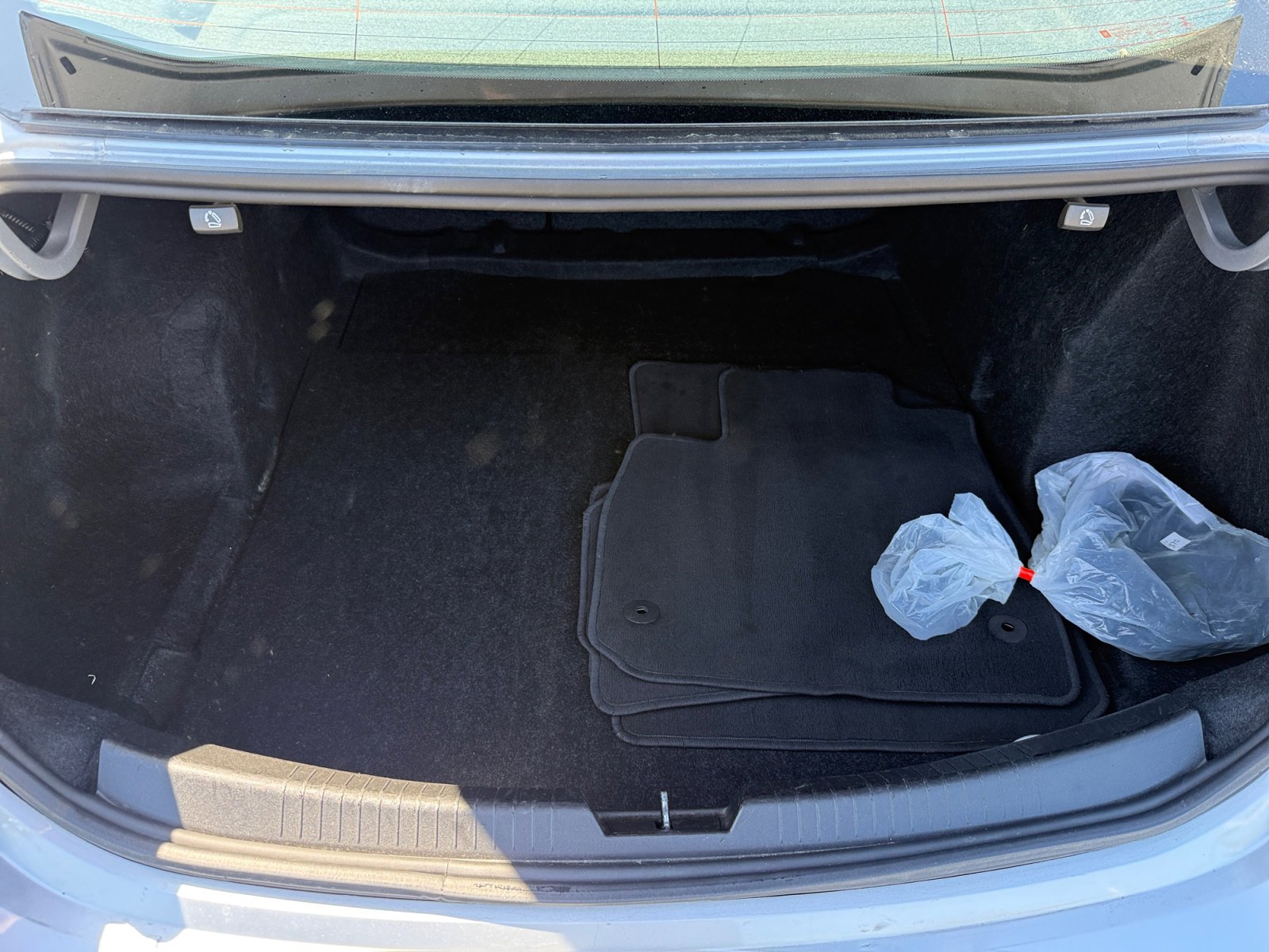 Used 2022 Chevrolet Malibu LT image 17