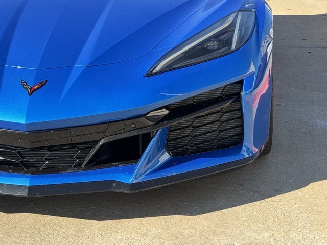 Used 2026 Chevrolet Corvette Z06 w/ Stealth Interior Trim Package RWD image 12
