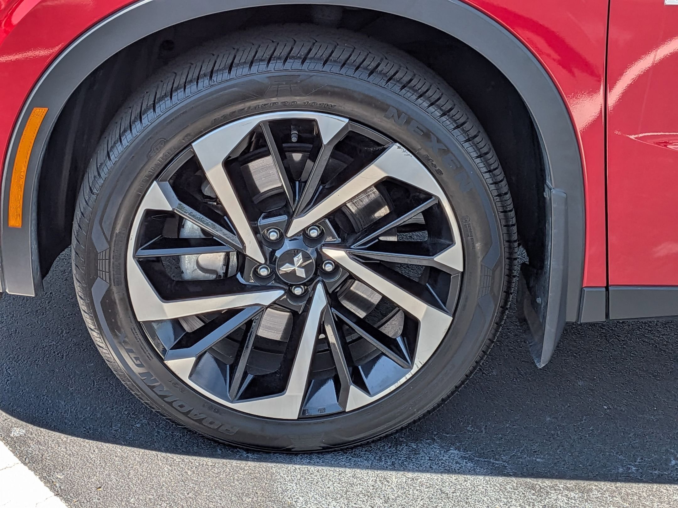 Used 2023 Mitsubishi Outlander SE image 10