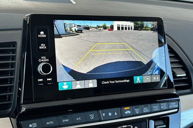 New 2026 Honda Odyssey Touring image 23