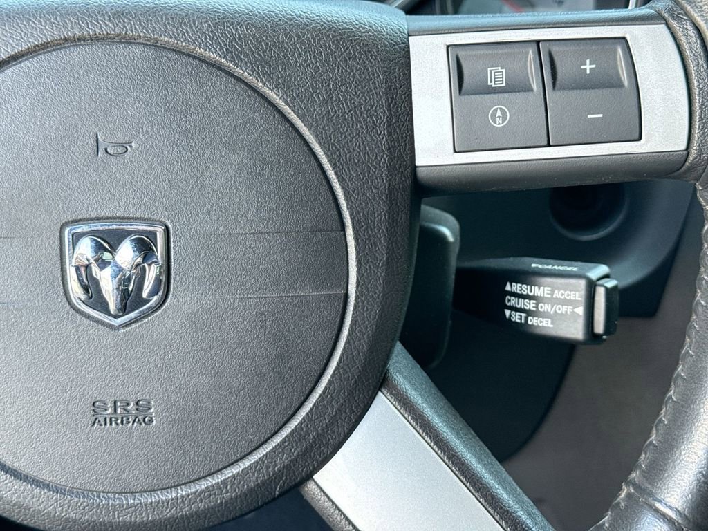 Used 2010 Dodge Challenger SRT8 RWD image 18