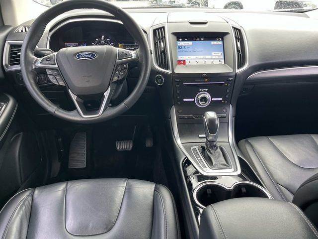 Used 2017 Ford Edge Titanium w/ Technology Package FWD image 17