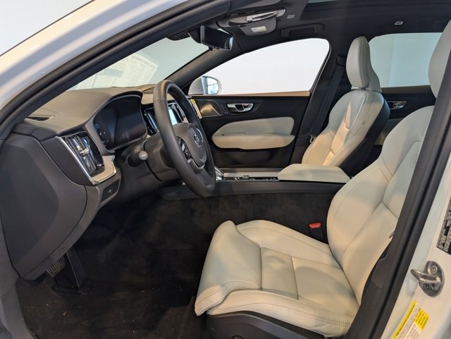 New 2026 Volvo V60 B5 Cross Country Ultra w/ Protection Package Premier image 10