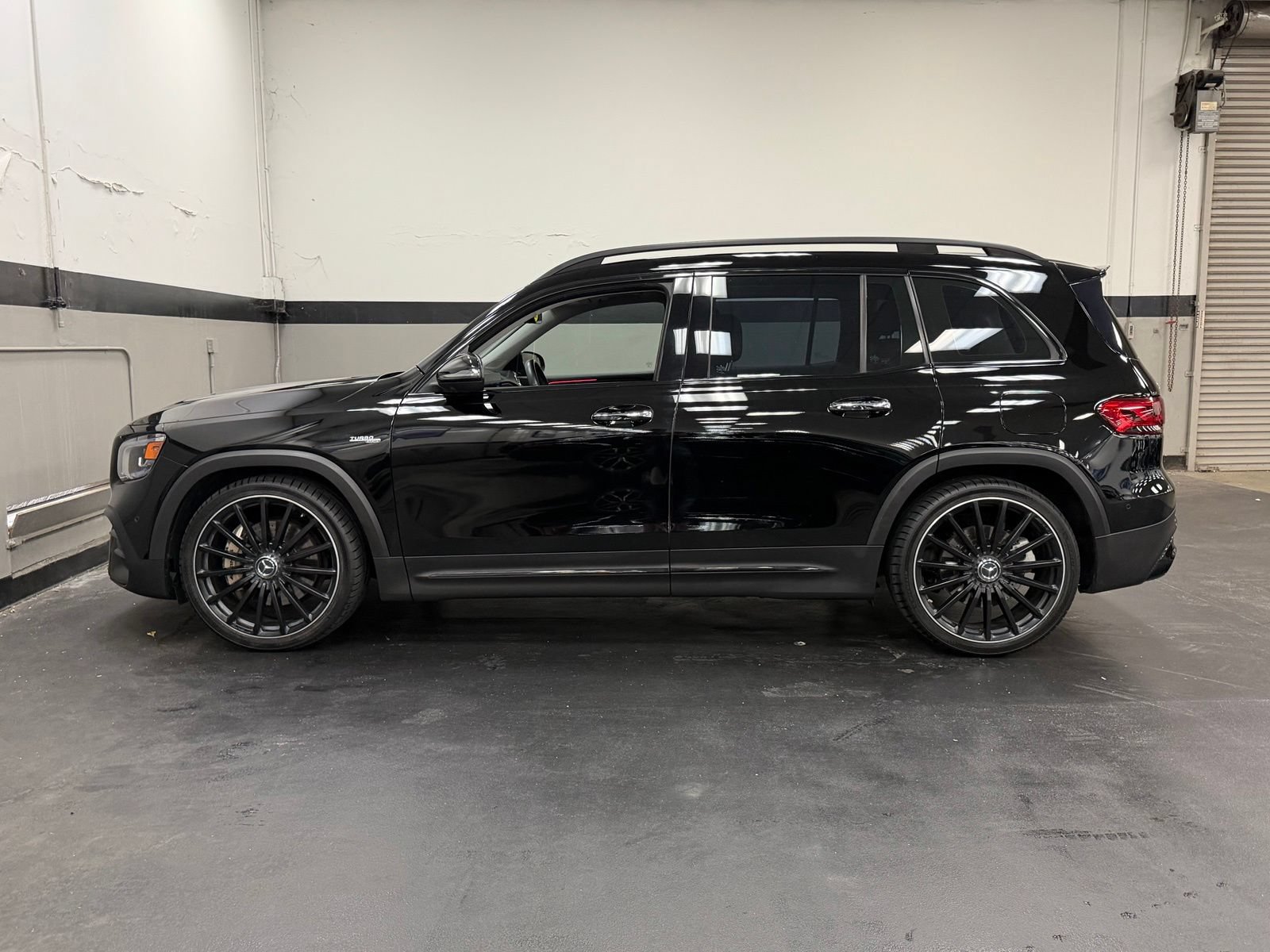 Certified 2022 Mercedes-Benz GLB 35 AMG 4MATIC image 8