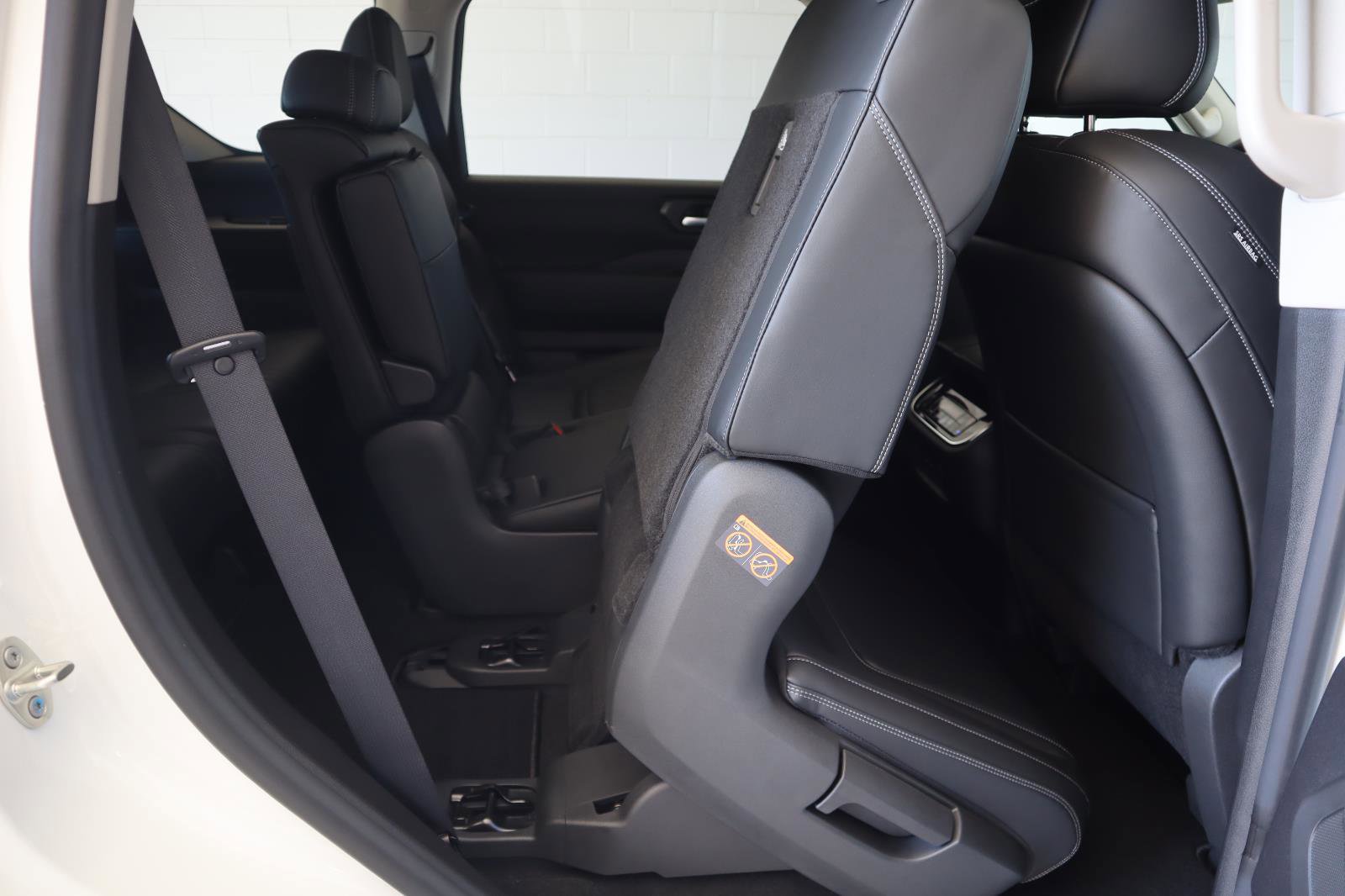 New 2026 Nissan Armada SV image 45