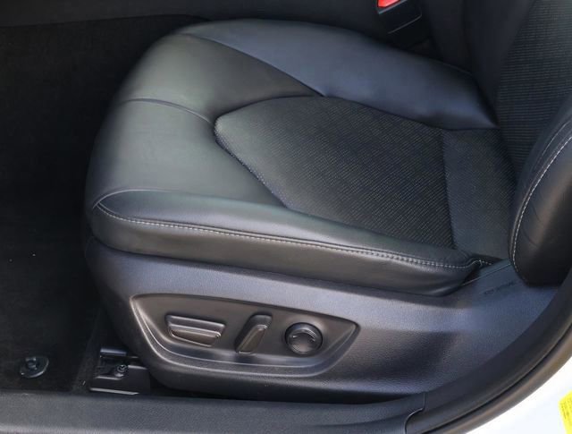 Used 2023 Toyota Camry XSE FWD image 14