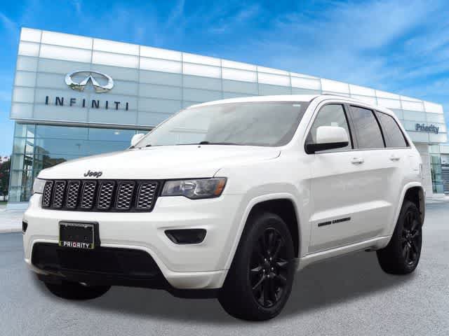 Used 2021 Jeep Grand Cherokee Laredo X AWD/4WD image 1
