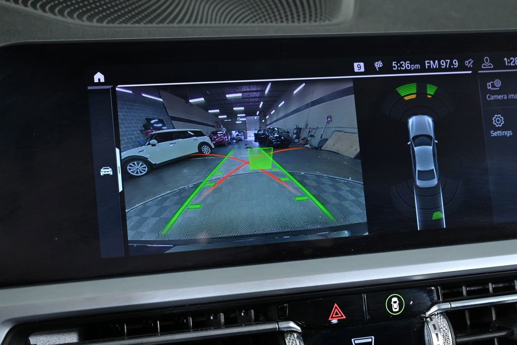 Used 2019 BMW 330i xDrive Sedan w/ Driving Assistance Package image 19