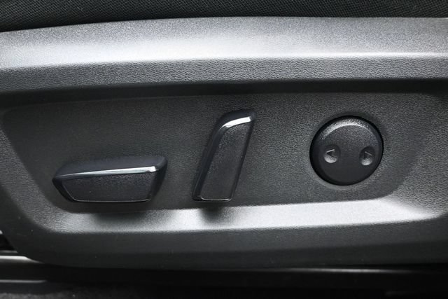 Used 2024 Nissan Rogue SV FWD image 8